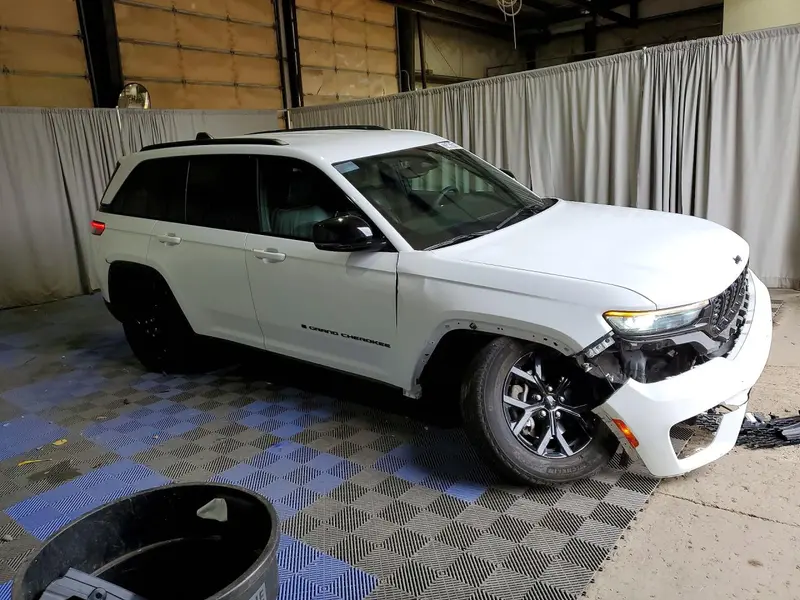 2024 Jeep Grand Cherokee, VIN 1C4RJHAG7R8535016, photo 4 of 20