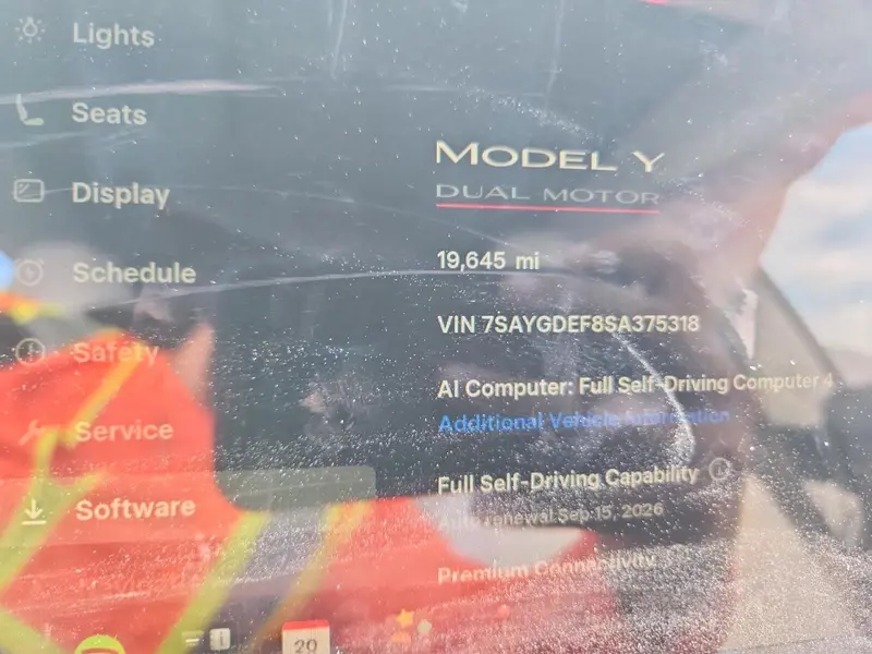 2025 Tesla Model Y, VIN 7SAYGDEF8SA375318, photo 9 of 13